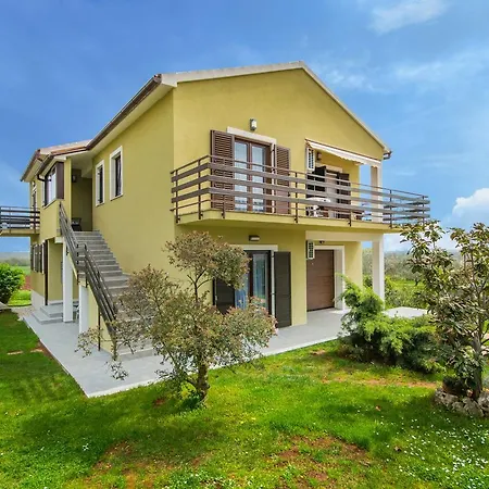 Katja Guest house Marcana